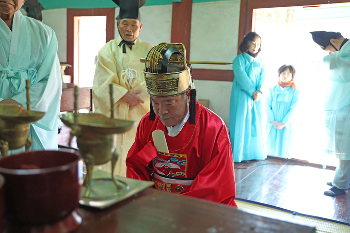 [산청=뉴시스] 산청향교 석전대제. *재판매 및 DB 금지