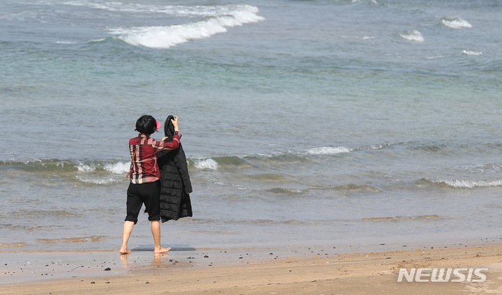 인천, 4월 하순 날씨처럼 포근…당분간 건조