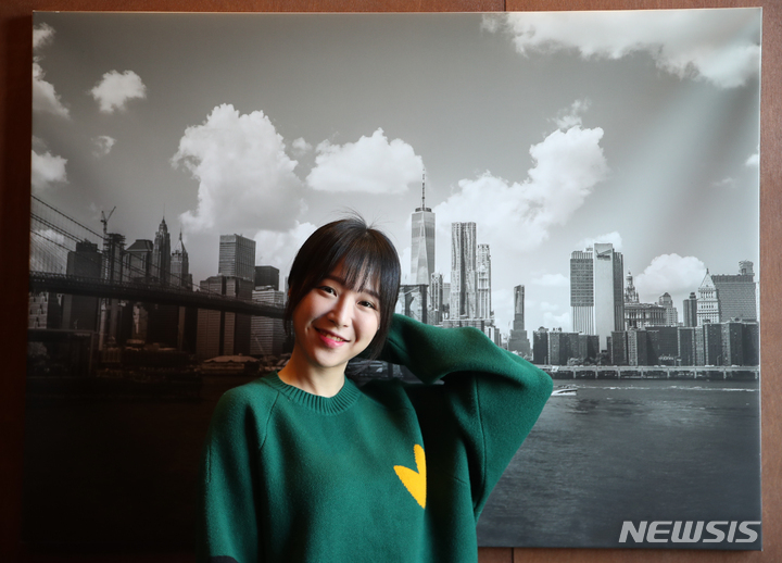 [서울=뉴시스] 고승민 기자 = 유튜버 '쯔양'이 서울 중구의 한 호텔에서 뉴시스와 인터뷰하고 있다. 2023.03.21. kkssmm99@newsis.com *재판매 및 DB 금지