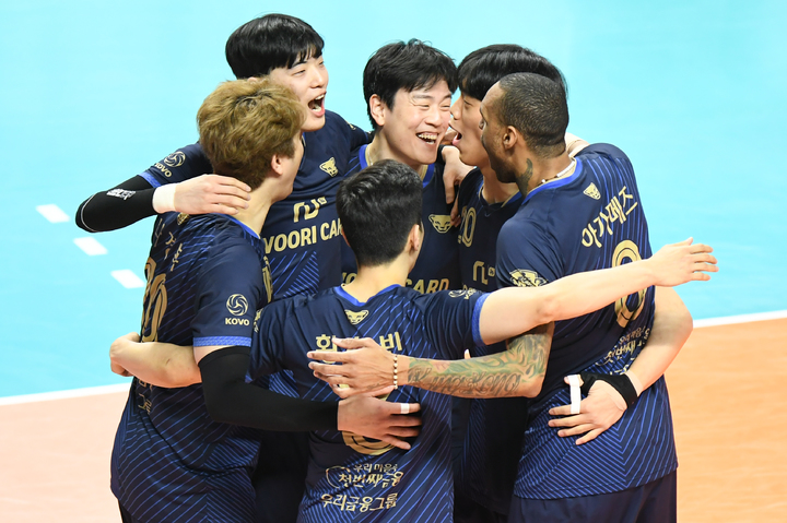 남자프로배구 우리카드 선수단. (사진=한국배구연맹 제공) *재판매 및 DB 금지
