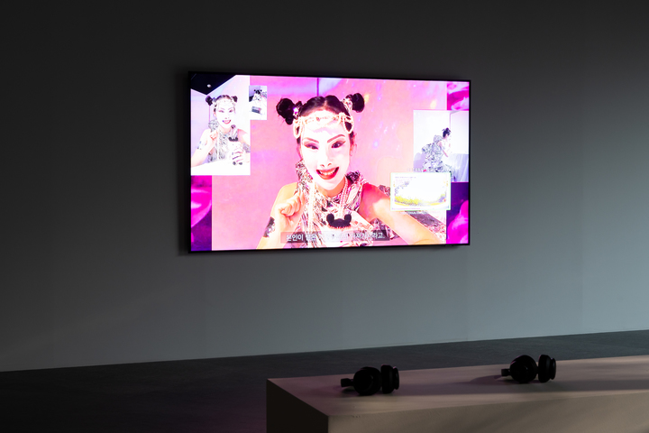 업체eobchae × 류성실, 〈체리-고-라운드〉, 2019, 단채널 비디오, 27분 9초 (사진=백남준아트센터 제공) *재판매 및 DB 금지