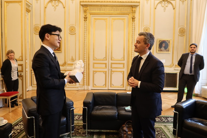 [서울=뉴시스] 한동훈 법무부 장관이 8일(현지시각) 프랑스 내무·해외영토부를 방문했다. (사진=법무부 제공) 2023.3.9. photo@newsis.com *재판매 및 DB 금지