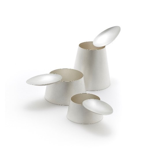 신자경No.1, No.2, No.3, 정은 판금기법, 11×6.8×3.6cm, 12.3×8.4×4.8cm, 11.5×8.2×10.9cm, 2023 *재판매 및 DB 금지
