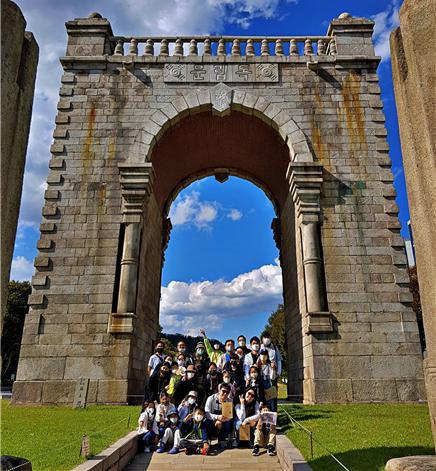 [서울=뉴시스]2022년 5월 가족과 함께하는 서울역사나들이 모습.(제공=서울시)