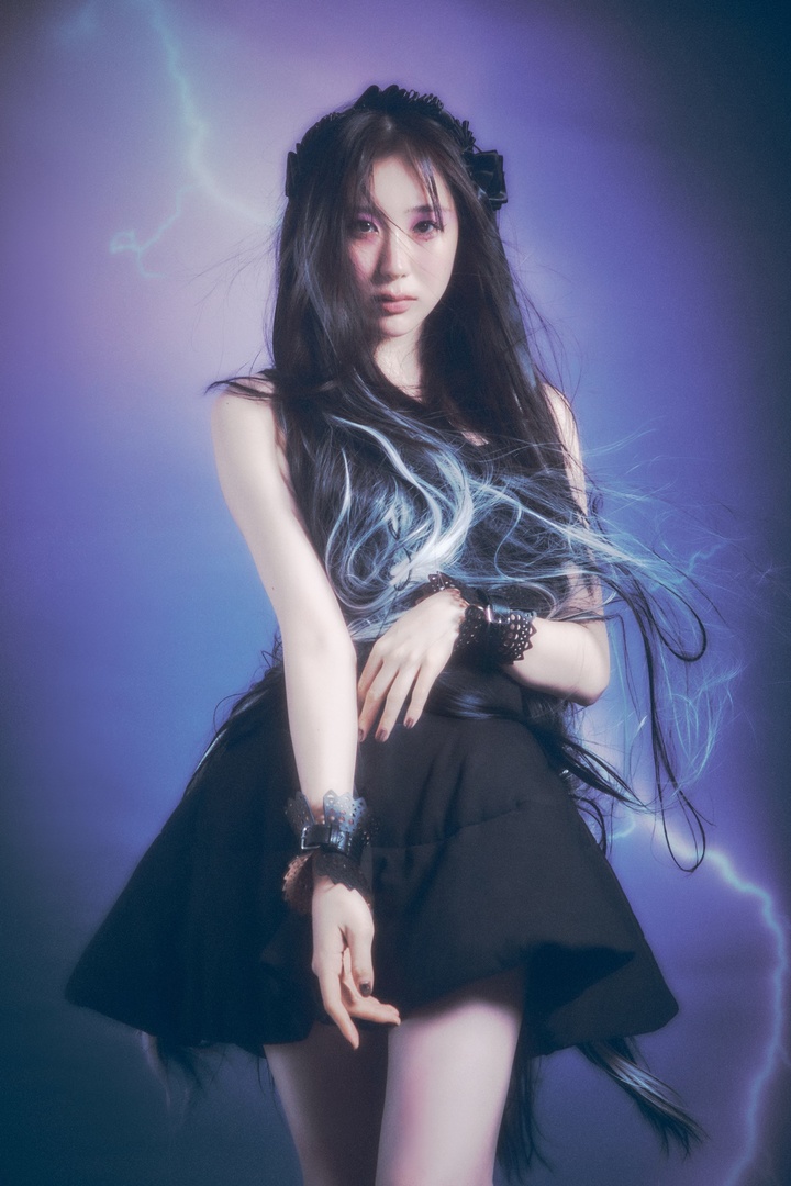 [서울=뉴시스] 가수 이채연. 23.03.13. (사진=WM엔터테인먼트 제공) photo@newsis.com *재판매 및 DB 금지