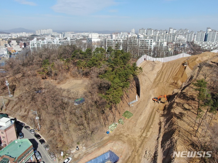 [청주=뉴시스] 연종영 기자 = 충북 청주시 서원구 매봉근린공원 민간개발사업 부지 항공 사진. 2023.03.14. jyy@newsis.com 
