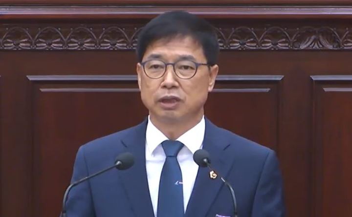 [증평=뉴시스] 5분 자유 발언하는 박병천 충북도의회의원 *재판매 및 DB 금지