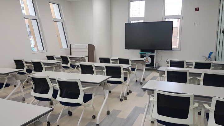 서충주도서관 2층 강의실. '찾아가는 정보화 교육' 장소다. *재판매 및 DB 금지