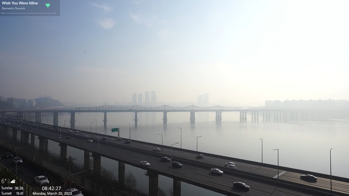 [서울=뉴시스]20일 오전 8시40분경 '유엔 빌리지 서울 라이브 캠' 화면.(사진=유튜브 '유엔 빌리지 서울 라이브 캠' 영상 캡처) 2023.03.20. photo@newsis.com *재판매 및 DB 금지