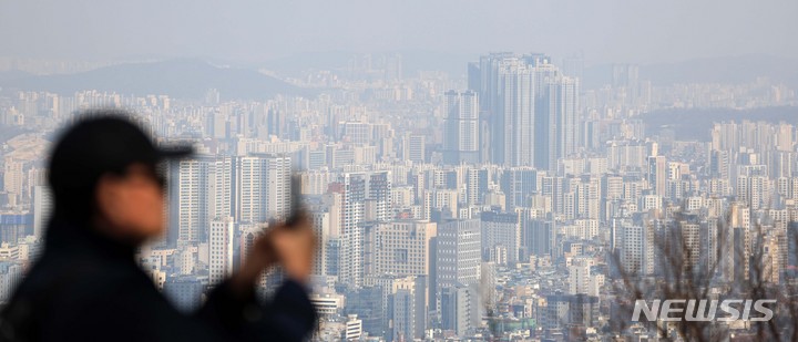 [서울=뉴시스] 김선웅 기자 = 서울 도심 아파트 단지의 모습. 2023.03.20. mangusta@newsis.com