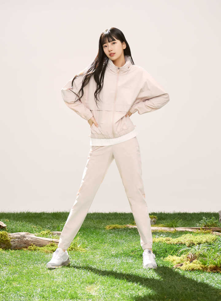 K2, 수지 아웃도어 셋업 ‘플라이슈트’ 인기에 리오더