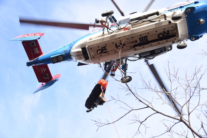 경북소방 "봄철 산악 안전사고 주의"