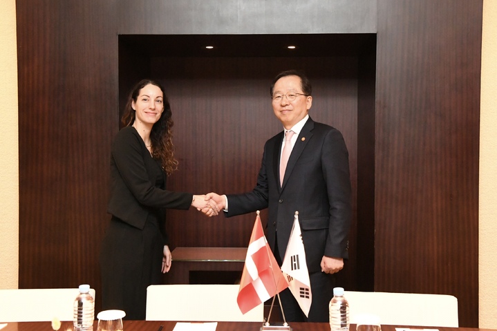 조승환 해양수산부 장관은 21일 오후 서울에서 사브리나 미어슨 마이네케 주한 덴마크 대사대리와 면담을 했다. (사진=해양수산부 제공) *재판매 및 DB 금지