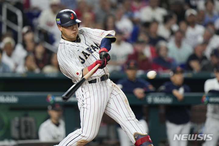 [마이애미=AP/뉴시스] 일본 야구대표팀 오카모토 가즈마