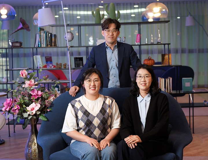 [울산=뉴시스] 이번 연구를 진행한 연구진의 모습. 윗줄부터 채영찬교수, 아랫줄 왼쪽부터 신경진 연구원, 이유진 연구조교수. *재판매 및 DB 금지