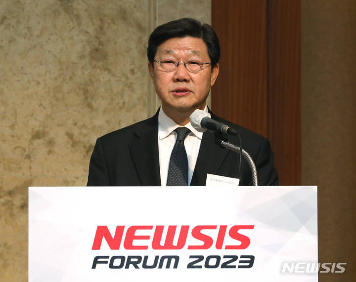 [서울=뉴시스] 김금보 기자 = 노연홍 한국제약바이오협회장. 2023.03.22. kgb@newsis.com