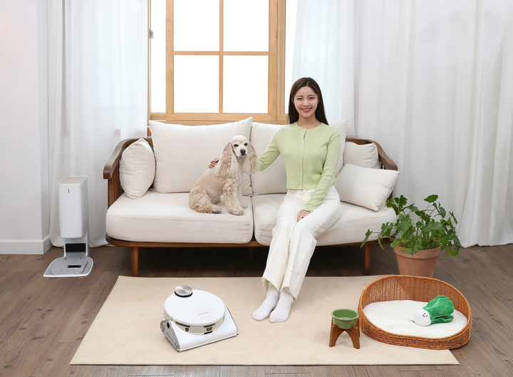 [서울=뉴시스]삼성전자 2023년형 비스포크 제트 봇 AI. (사진 = 업체 제공) 2023.3.23. photo@newsis.com *재판매 및 DB 금지