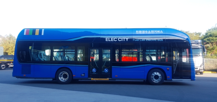 [대구=뉴시스]대구시가 운행하는 친환경 수소전기버스(사진=대구시 제공) 2023.03.23 photo@newsis.com *재판매 및 DB 금지