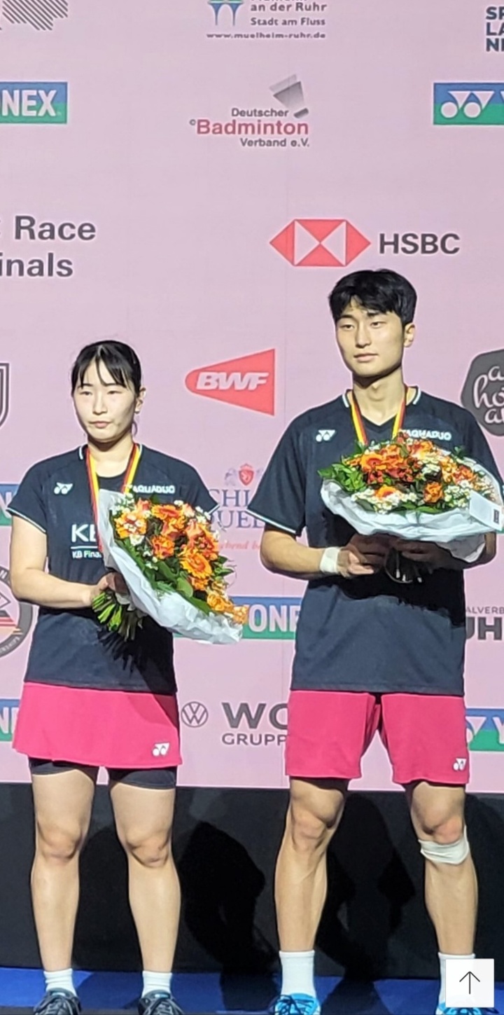 [광주=뉴시스] 구길용 기자 = 화순군은 23일 정나은-김원호 혼합복식 조가 독일과 영국에서 열린 세계선수권대회에서 잇따라 메달을 차지했다고 밝혔다. (사진=화순군 제공). 2023.03.23. kykoo1@newsis.com *재판매 및 DB 금지