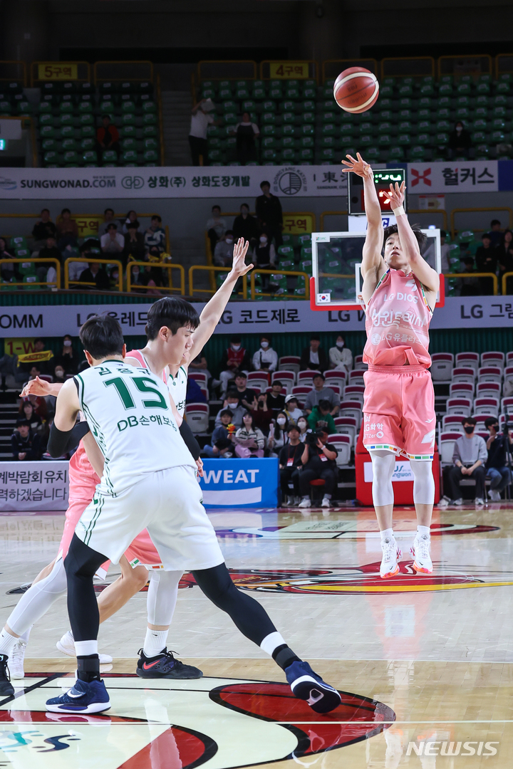 [서울=뉴시스]프로농구 LG 이재도. (사진=KBL 제공)