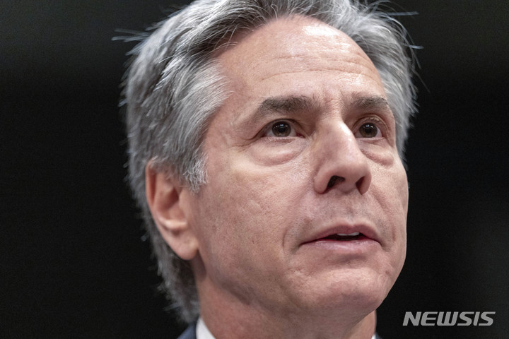 [워싱턴=AP/뉴시스]토니 블링컨 미국 국무장관이 23일(현지시간) 하원 외교위에 출석한 모습. 2023.03.24.
