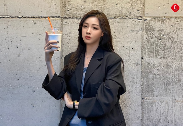 [서울=뉴시스]롯데홈쇼핑에서 자체 개발한 가상 인플루언서 '루시' (사진=롯데 공식 블로그) 2023.03.24. photo@newsis.com *재판매 및 DB 금지