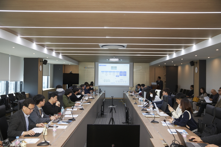[서울=뉴시스] 한국교통안전공단 자동차안전연구원에서 지난해 제작결함 조사 사업에 대해 브리핑하고 있다. (사진=자동차안전연구원) 2023.3.24 photo@newsis.com *재판매 및 DB 금지