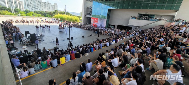 [서울=뉴시스] 박물관문화향연 과거공연 사진, 국군의장대 공연. (사진=국립중앙박물관 제공) 2023.03.25. photo@newsis.com *재판매 및 DB 금지