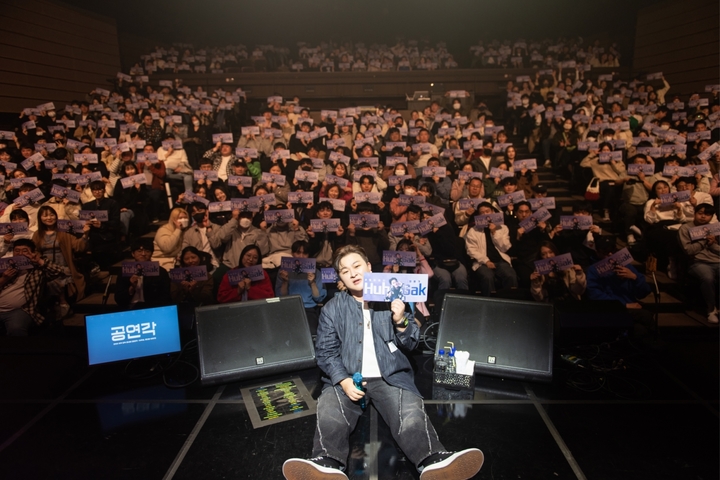 [서울=뉴시스] 가수 허각. 23.03.27. (사진=빅플래닛메이드엔터테인먼트 제공) photo@newsis.com *재판매 및 DB 금지