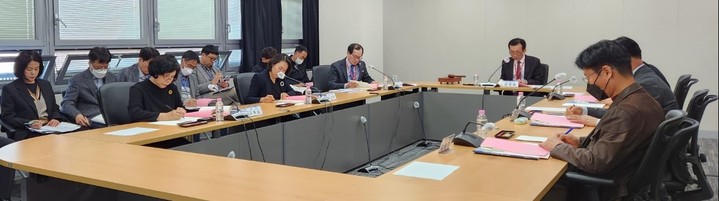 [홍성=뉴시스] 충남자치경찰위원회 정기회의 모습. *재판매 및 DB 금지