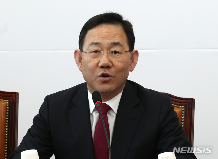 [서울=뉴시스] 전진환 기자 = 주호영 국민의힘 원내대표가 27일 오전 서울 여의도 국회에서 열린 최고위원회의에서 발언하고 있다.&nbsp; 2023.03.27. amin2@newsis.com