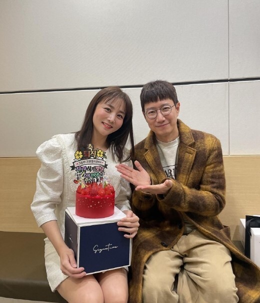 정다은(왼쪽), 조우종