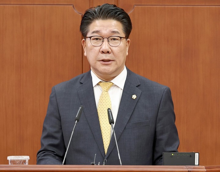 [대전=뉴시스] 조명휘 기자 = 송활섭(국민의힘·대덕구2) 대전시의원이 28일 제270회 임시회에 출석해 5분 발언을 하고 있다. (사진= 대전시의회 제공) 2023.03.28. photo@newsis.com *재판매 및 DB 금지