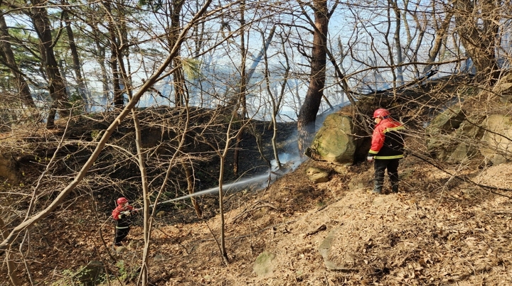 28일 오후 3시 7분께 충남 보령시 남포면 양향리의 한 야산에서 산불이 났다.(사진=산림청 제공) *재판매 및 DB 금지