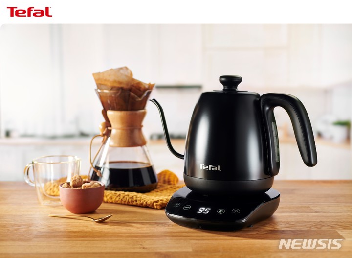 [서울=뉴시스] 테팔 '무선주전자 카페 컨트롤'. (사진=테팔 제공) 2023.03.29. photo@newsis.com
