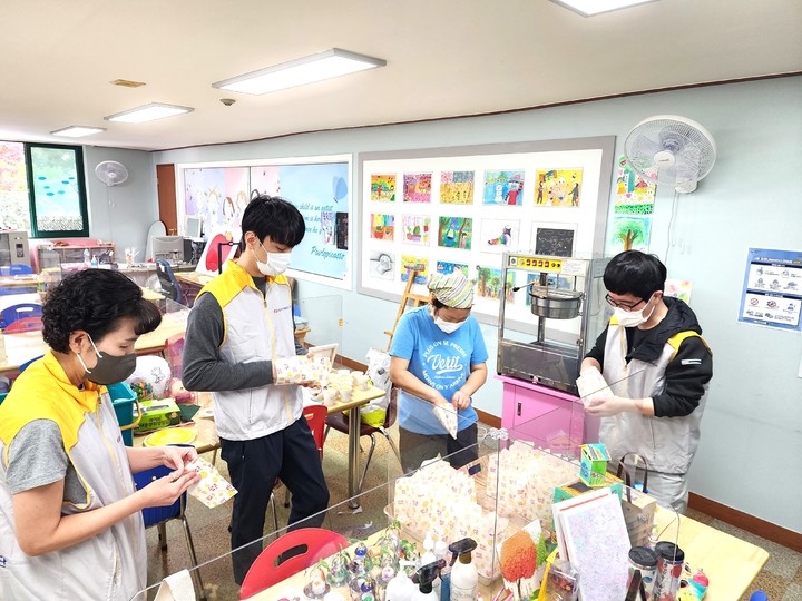  *재판매 및 DB 금지