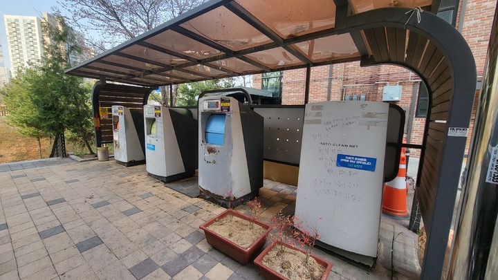 [남양주=뉴시스] 이호진 기자 = 별내택지지구에 설치된 자동클린넷 시스템. 2023.03.29. asake@newsis.com *재판매 및 DB 금지