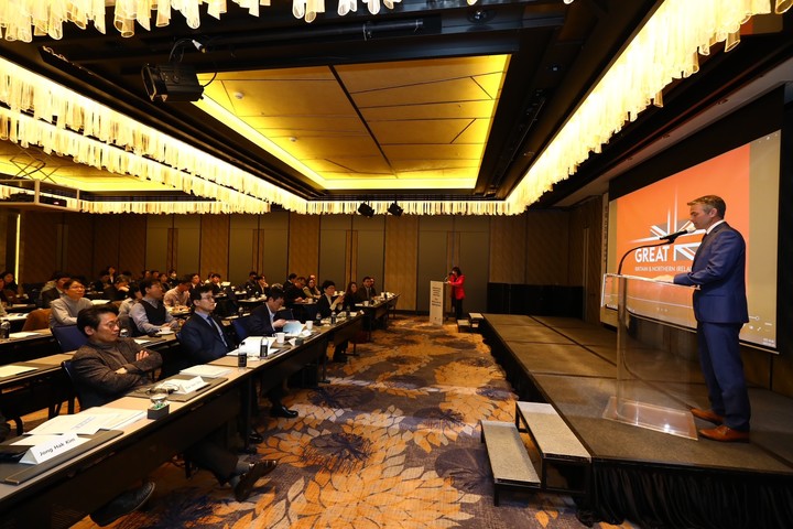 [서울=뉴시스] 주한영국대사관과 국토교통과학기술진흥원이 공동주관한 '한·영 데이터 및 스마트시티 기술협력 세미나'가 29일 서울 종로구 포시즌스 호텔에서 개최되고 있다. <사진출처: 주한 영국대사관 제공> 2023.03.29