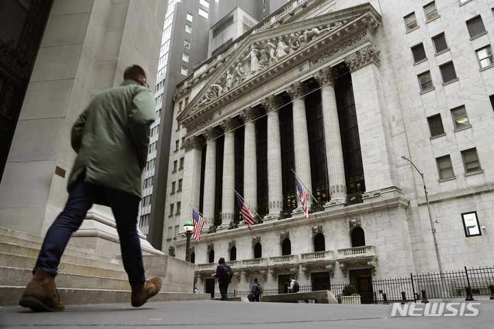 [AP/뉴시스] 3월22일 미 뉴욕시 월스트리트 증권거래소 앞길 