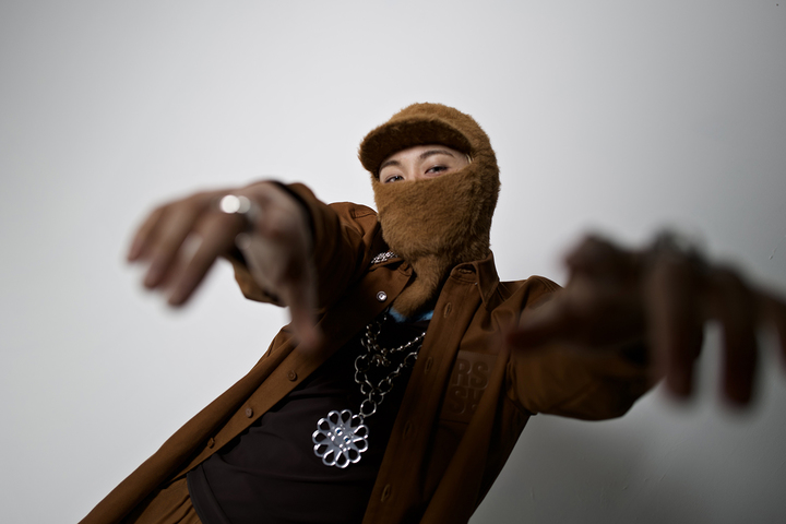 [서울=뉴시스] 엔시티 마크 솔로곡 '골든 아워' 스포일러 사진&nbsp; 23.03.30 (사진= SM엔터테인먼트 제공) photo@newsis.com *재판매 및 DB 금지