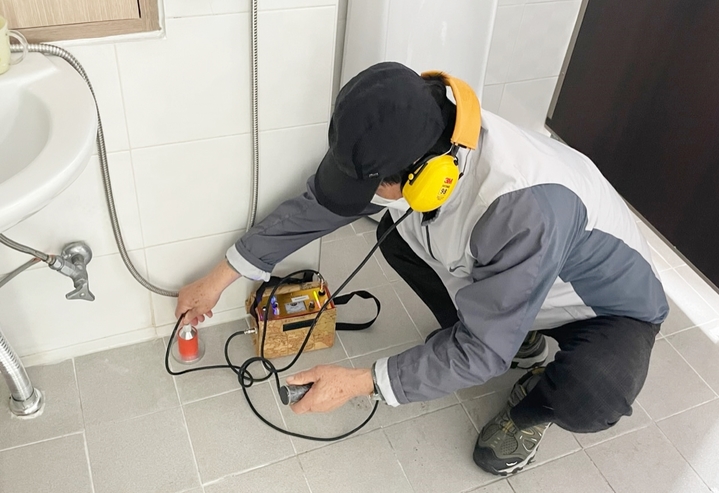 [증평=뉴시스] 상수도 누수 무료 점검. (사진=증평군 제공) photo@newsis.com *재판매 및 DB 금지