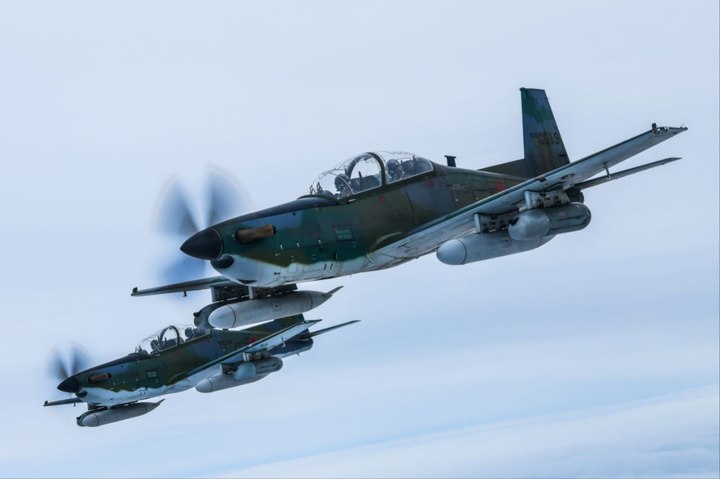 [서울=뉴시스] 지난해 북한의 무인기 도발에 대응하기 위해 출격하던 KA-1 추락 원인이 미숙련 정비사의 정비와 조종사의 위급상황 대처 실수 때문인 것으로 조사됐다. 사진은 공군의 KA-1. (사진=공군) 2023.03.30. photo@newsis.com *재판매 및 DB 금지