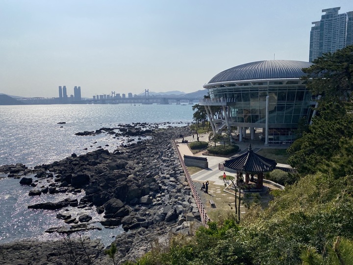 [부산=뉴시스] 실사단 방문이 예상되는 동백섬 누리마루 APEC 하우스 전경. (사진=동효정 기자) 2023.03.30. vivid@newsis.com *재판매 및 DB 금지