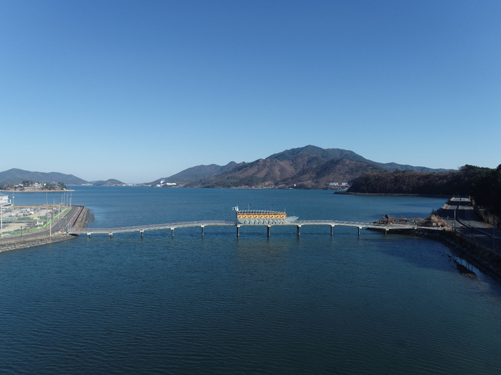 [고성(경남)=뉴시스] 당항만 제1 해상보도교 *재판매 및 DB 금지