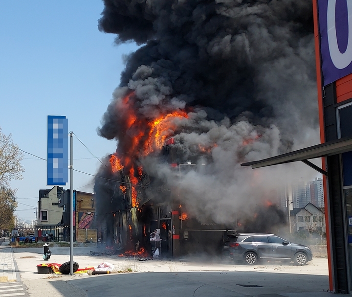 [전주=뉴시스]전북소방본부 제공. *재판매 및 DB 금지