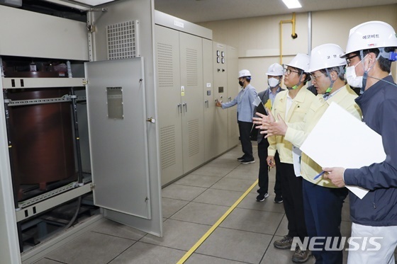 현장점검 중인 이동환시장. (사진=고양시 제공)