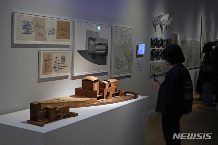 [원주=뉴시스] 박진희 기자 = 한솔 '뮤지엄 산'은 개관 10주년을 맞아 선보인 '안도 타다오-청춘' 회고전. 2023.03.31. pak7130@newsis.com