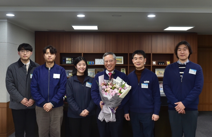 한국조폐공사는 3월의 조폐인으로 화폐본부에 근무하는 천영광씨를 선정했다. 2023. 04. 01 조폐공사 *재판매 및 DB 금지