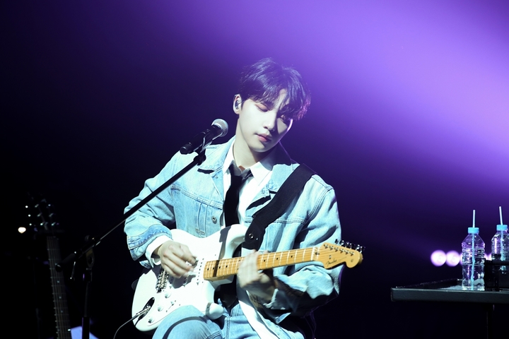 [서울=뉴시스] 싱어송라이터 정세운. (사진=스타쉽엔터테인먼트 제공) 2023.12.17. photo@newsis.com *재판매 및 DB 금지