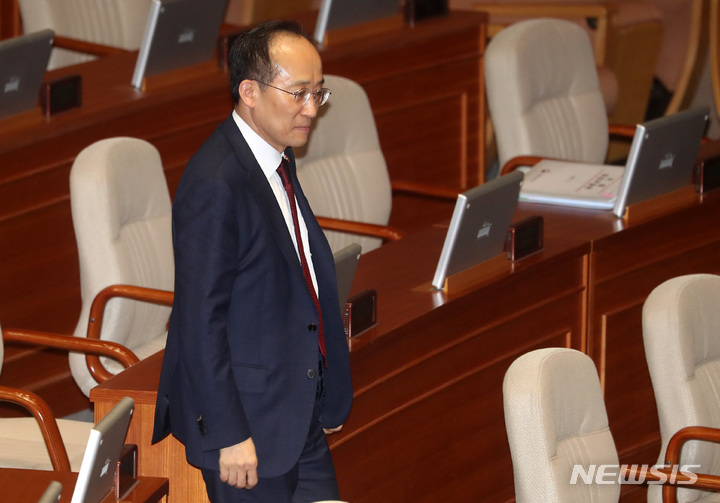 [서울=뉴시스] 이영환 기자 = 추경호 경제부총리 겸 기획재정부 장관 모습, 2023.04.04. 20hwan@newsis.com